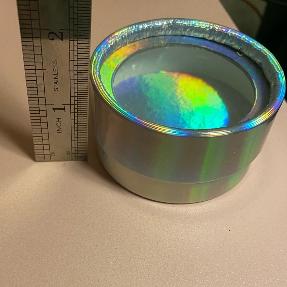 Round Holographic Lash Packaging